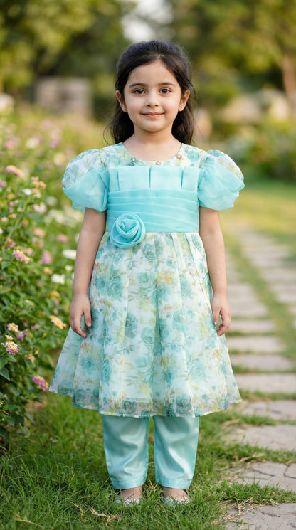 Regal Bloom Tiered Floral Tissue Ensemble
